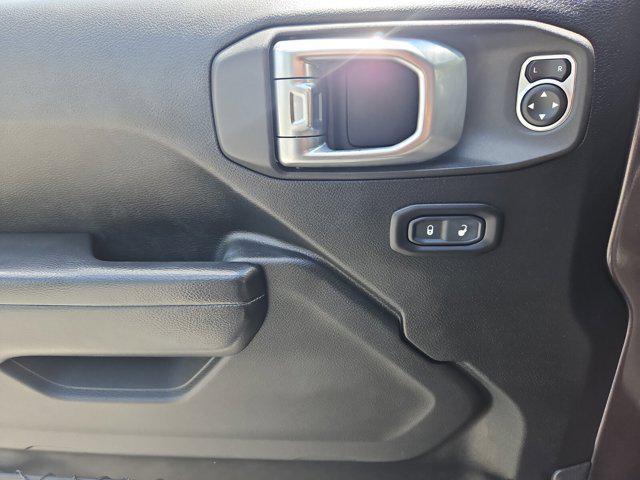 Photo of 2020 Granite Crystal Metallic Clearcoat Jeep Wrangler Unlimited