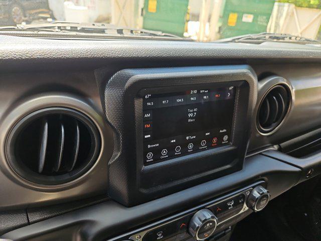 Photo of 2020 Granite Crystal Metallic Clearcoat Jeep Wrangler Unlimited