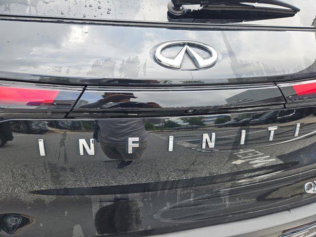 Photo of 2024 Mineral Black INFINITI QX60