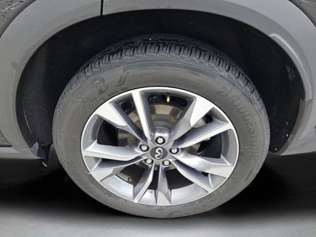 Photo of 2024 Mineral Black INFINITI QX60
