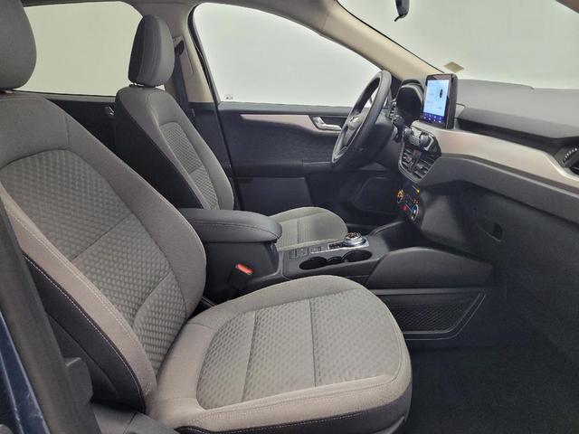 Photo of 2020 Blue Ford Escape
