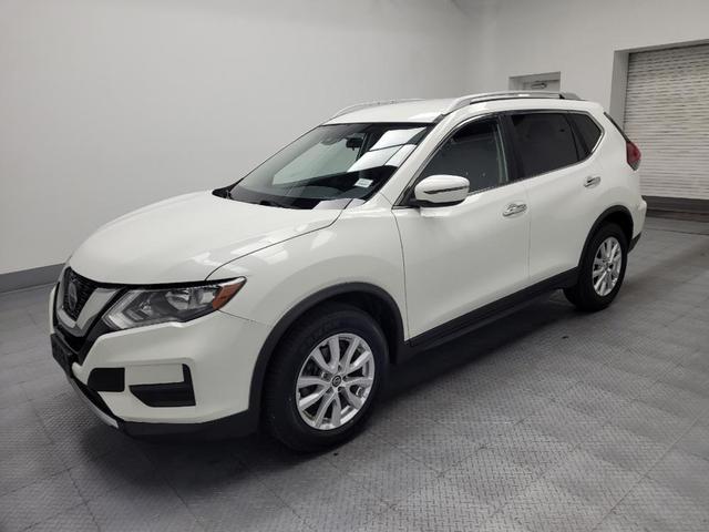 Photo of 2019 White Nissan Rogue