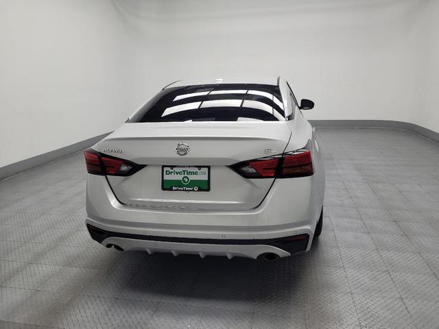 Photo of 2019 Brilliant Silver Metallic Nissan Altima