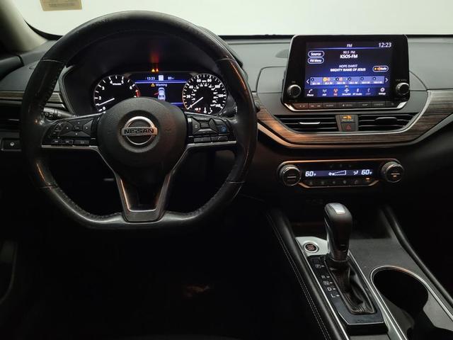 Photo of 2019 Brilliant Silver Metallic Nissan Altima
