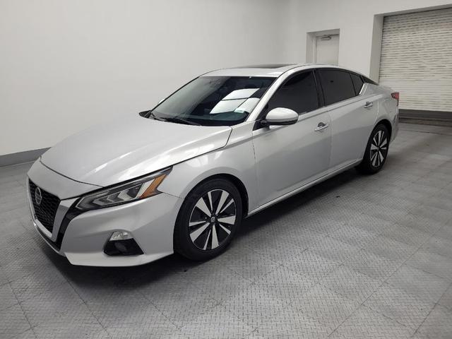 Photo of 2019 Brilliant Silver Metallic Nissan Altima