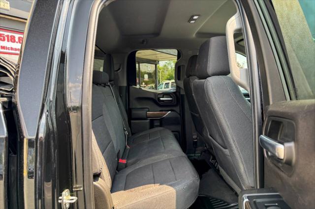 Photo of 2019 Black Chevrolet Silverado 1500