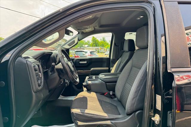 Photo of 2019 Black Chevrolet Silverado 1500