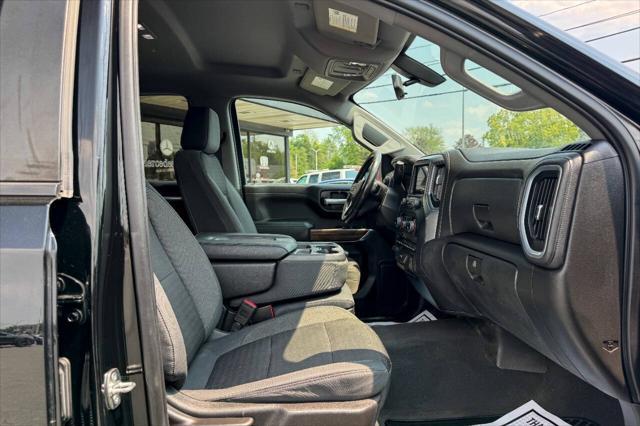 Photo of 2019 Black Chevrolet Silverado 1500