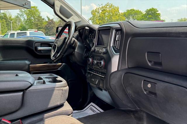 Photo of 2019 Black Chevrolet Silverado 1500