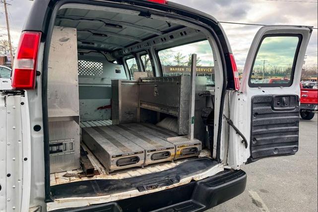 Photo of 2017 Summit White Chevrolet Express 2500