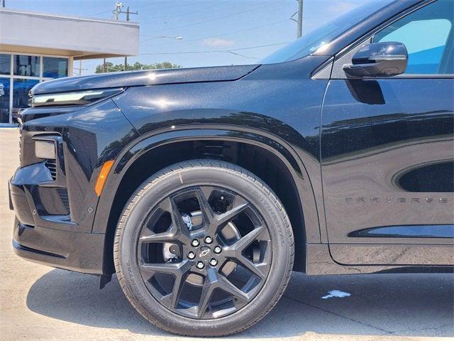 Photo of 2026 Mosaic Black Metallic Chevrolet Traverse