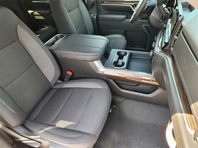 Photo of 2025 Summit White Chevrolet Silverado 2500
