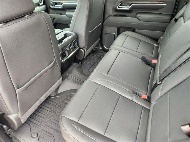 Photo of 2025 Summit White GMC Sierra 2500
