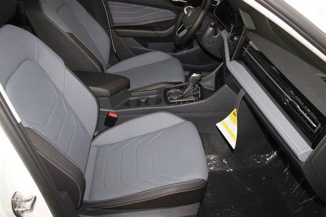Photo of 2025 Opal White Pearl Volkswagen Jetta