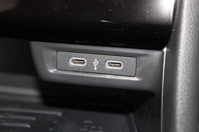 Photo of 2025 Opal White Pearl Volkswagen Jetta