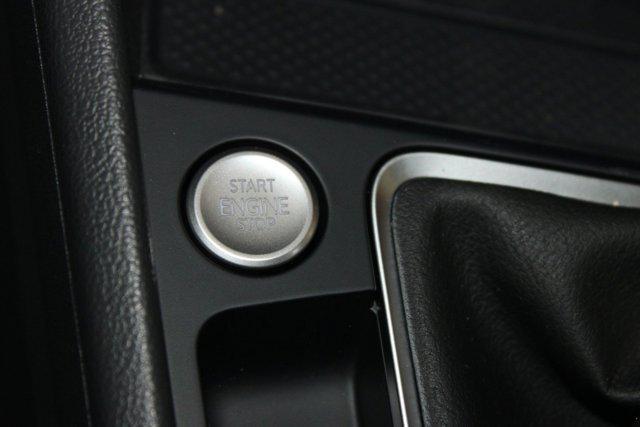 Photo of 2025 Opal White Pearl Volkswagen Jetta