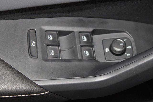 Photo of 2025 Opal White Pearl Volkswagen Jetta