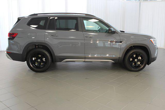 Photo of 2025 Pure Gray Volkswagen Atlas