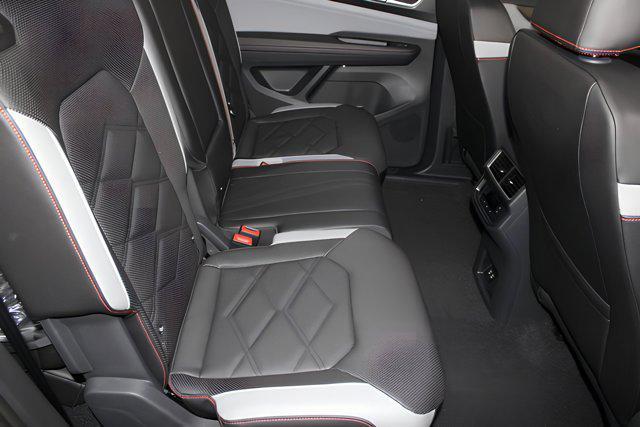 Photo of 2025 Pure Gray Volkswagen Atlas