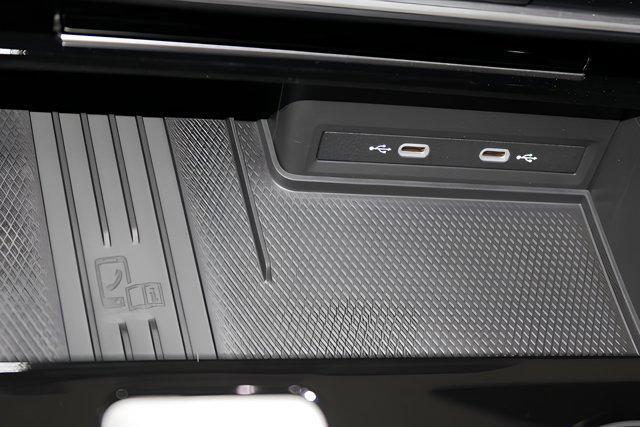 Photo of 2025 Pure Gray Volkswagen Atlas