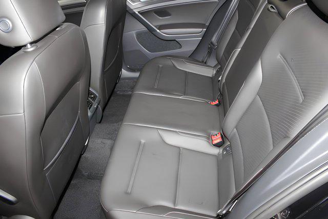 Photo of 2019 Deep Black Pearl Volkswagen Golf SportWagen