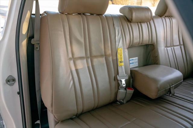 Photo of 2005 Natural White Toyota Tundra