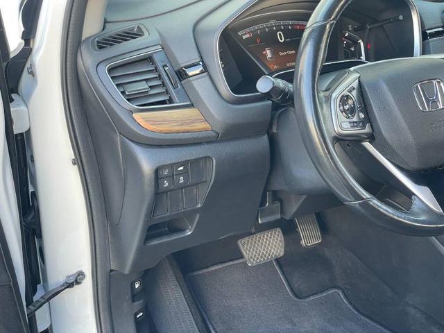 Photo of 2019 Platinum White Pearl Honda CR-V