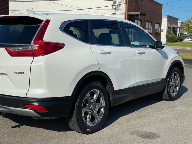 Photo of 2019 Platinum White Pearl Honda CR-V