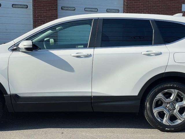 Photo of 2019 Platinum White Pearl Honda CR-V