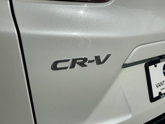 Photo of 2019 Platinum White Pearl Honda CR-V