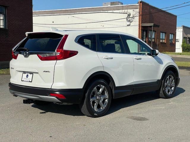 Photo of 2019 Platinum White Pearl Honda CR-V