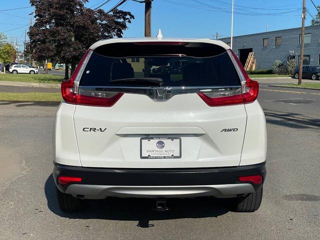 Photo of 2019 Platinum White Pearl Honda CR-V