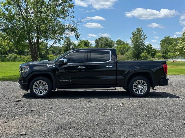 Photo of 2022 Onyx Black GMC Sierra 1500