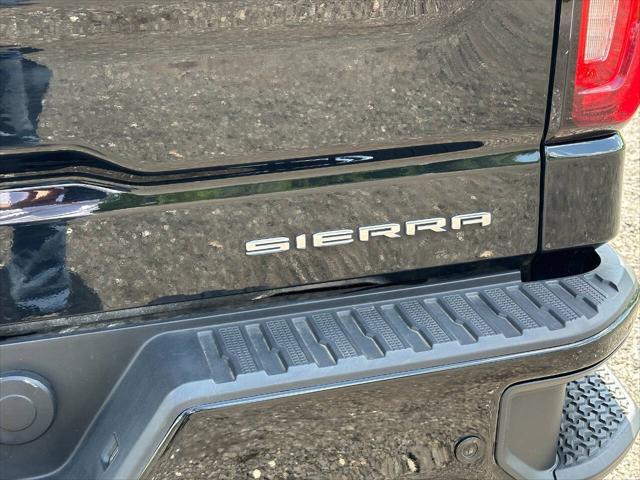 Photo of 2022 Onyx Black GMC Sierra 1500