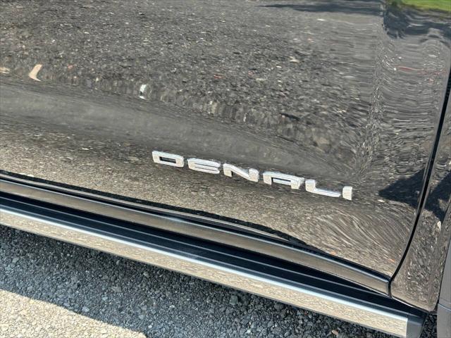 Photo of 2022 Onyx Black GMC Sierra 1500