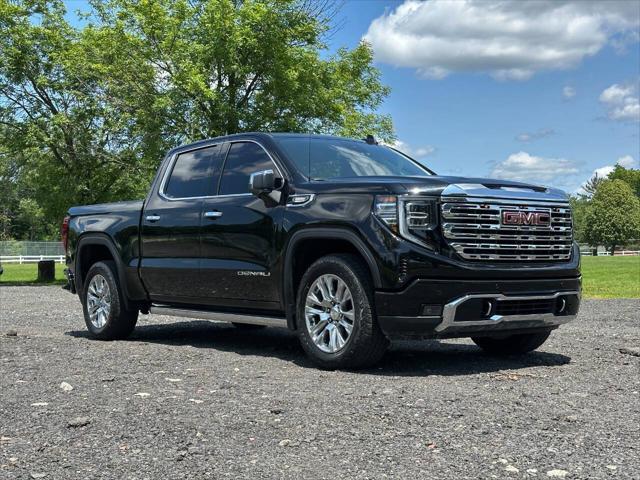 Photo of 2022 Onyx Black GMC Sierra 1500