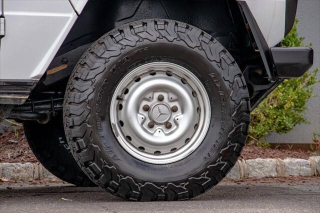 Photo of 1993 White Mercedes-Benz G-Class