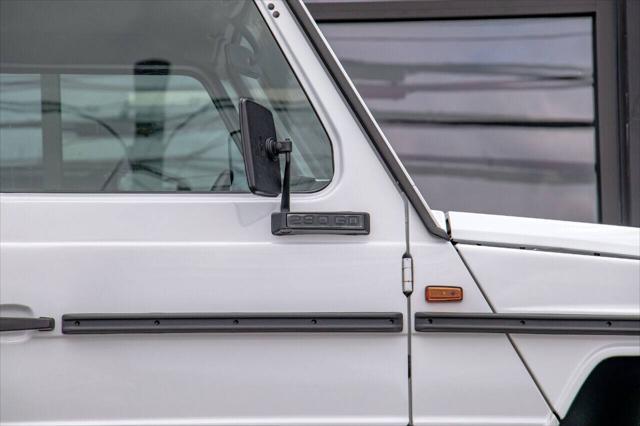 Photo of 1993 White Mercedes-Benz G-Class