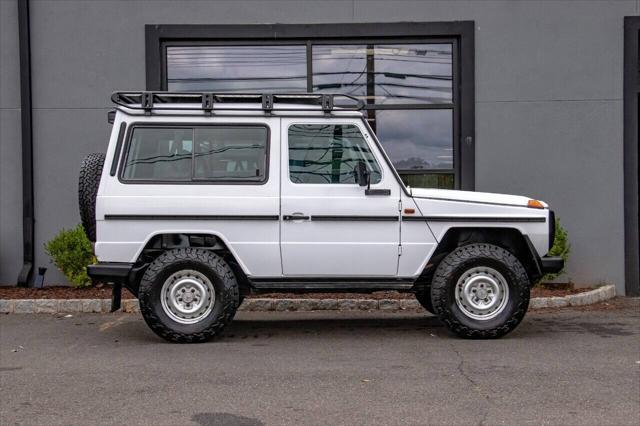 Photo of 1993 White Mercedes-Benz G-Class