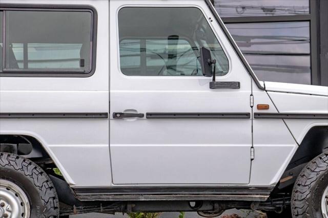 Photo of 1993 White Mercedes-Benz G-Class
