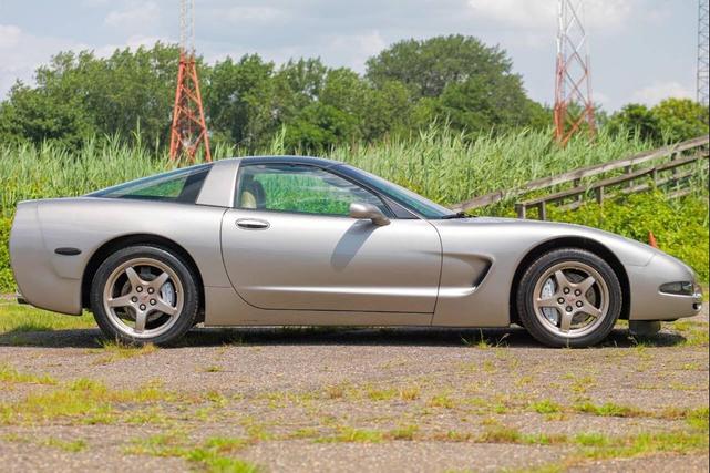 Photo of 2000 Pewter Chevrolet Corvette