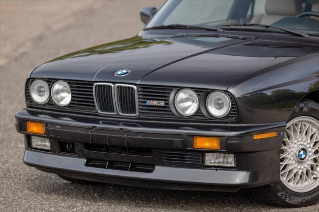 Photo of 1989 Gray BMW M3