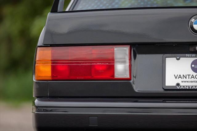 Photo of 1989 Gray BMW M3