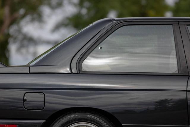 Photo of 1989 Gray BMW M3
