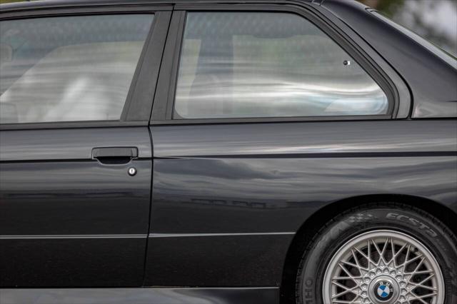 Photo of 1989 Gray BMW M3