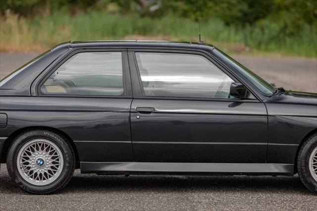 Photo of 1989 Gray BMW M3