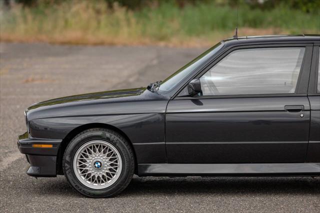 Photo of 1989 Gray BMW M3