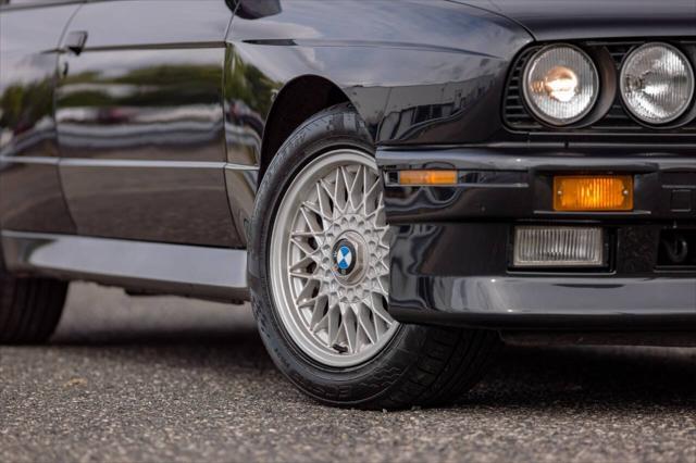 Photo of 1989 Gray BMW M3