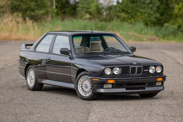 Photo of 1989 Gray BMW M3
