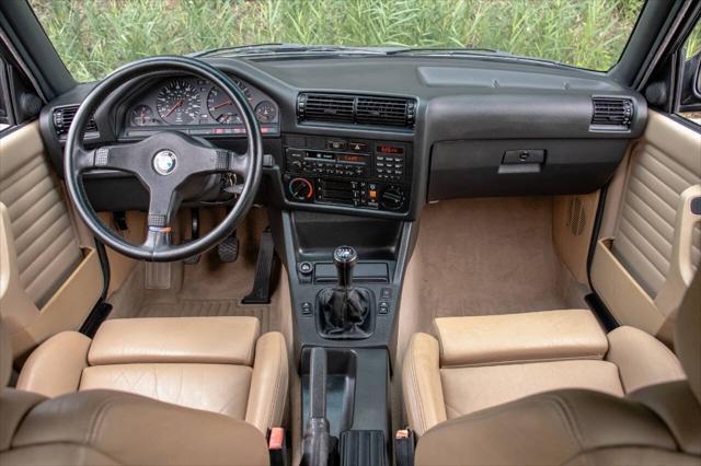 Photo of 1989 Gray BMW M3